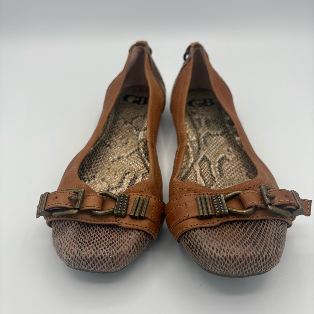 Gianni Bini Tan and Brown Flats with Buckle Detail